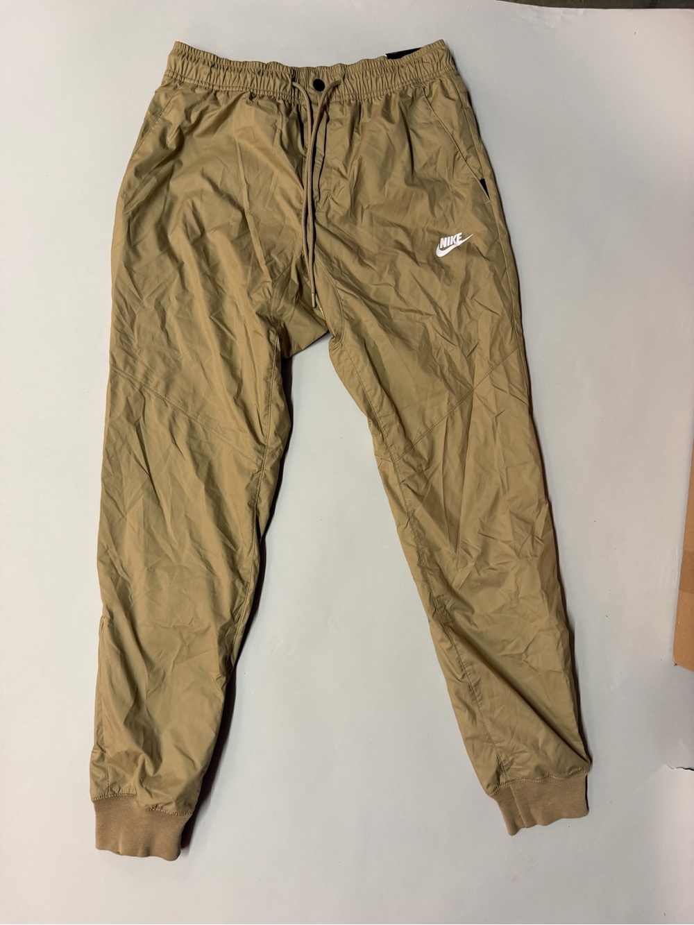 NWT Nike Men's Pants Olive/Tan Windrunner Jogger 898403 235 Size S